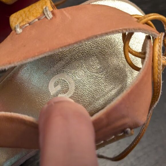 😯LAST CHANCE😯DOLCE & GABBANA Red Patent Leather Wedge Sandals - Picture 6 of 12